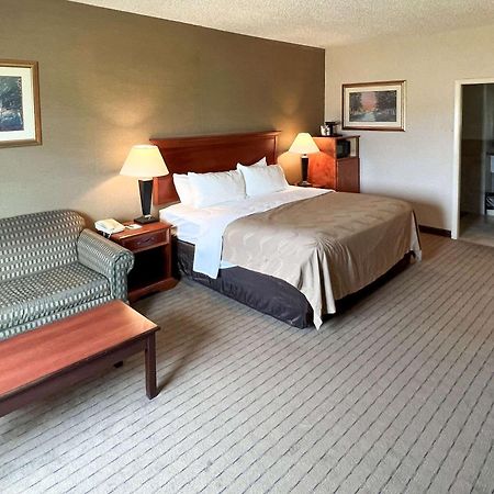 Quality Inn & Suites Grants - I-40 Exterior photo