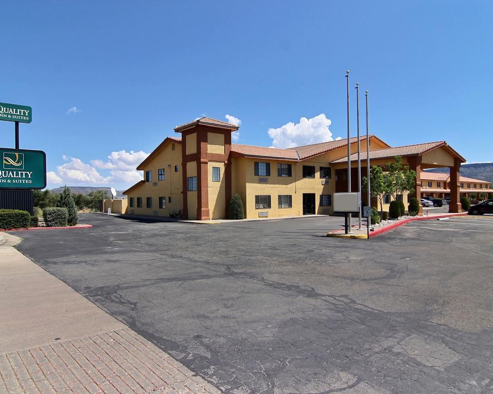 Quality Inn & Suites Grants - I-40 Exterior photo