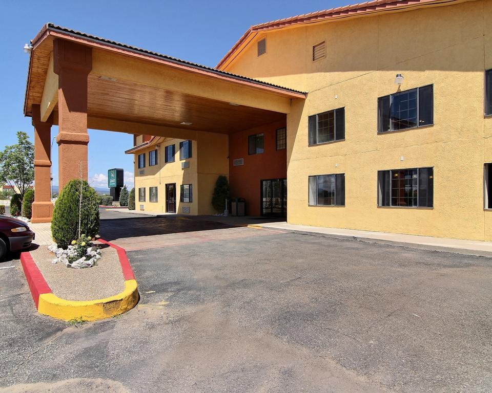 Quality Inn & Suites Grants - I-40 Exterior photo