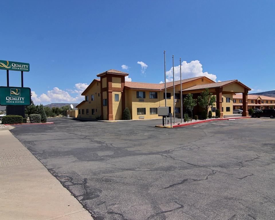Quality Inn & Suites Grants - I-40 Exterior photo