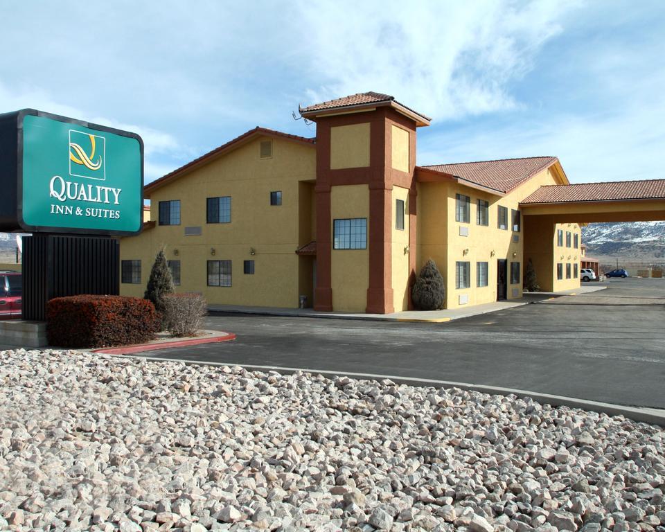Quality Inn & Suites Grants - I-40 Exterior photo